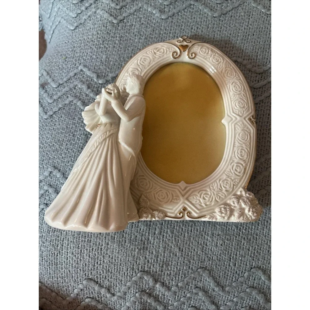 Mikasa Fine Porcelain Wedding Bells Bride & Groom 3 1/2
